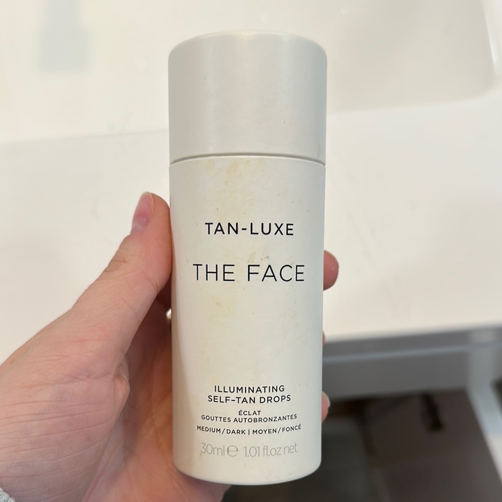 The Face Illuminating Self-Tan Drops - White
